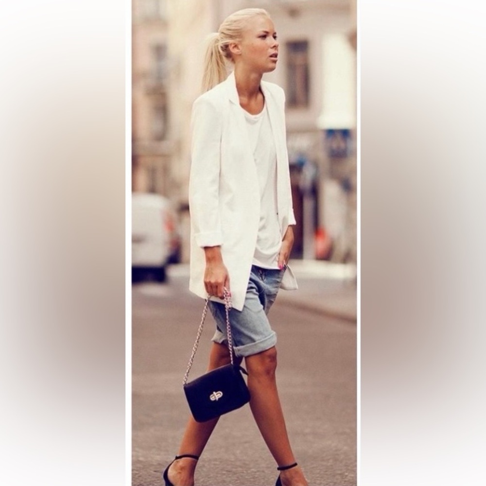 Abercrombie & Fitch Raw-Hem 80's Vintage Stretch Denim Bermuda Shorts Perfect